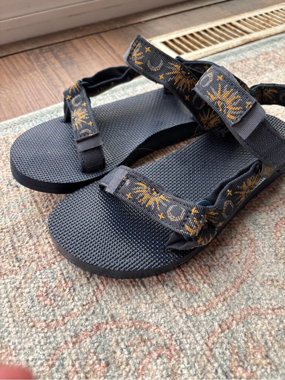 Teva Original Universal Navy Sun & Moon sz. 6/6.5